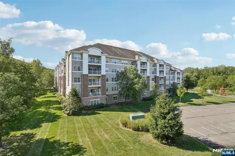 2217 Warrens Way Wanaque NJ 07465