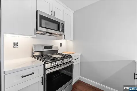 481 15th Avenue Newark NJ 07103