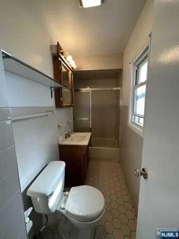 289 Livingston Avenue Lyndhurst NJ 07071