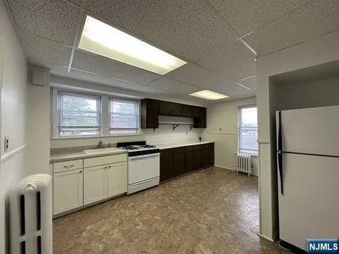 289 Livingston Avenue Lyndhurst NJ 07071