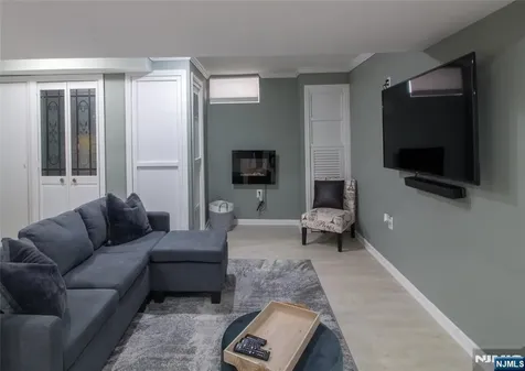 197 Park Place Irvington NJ 07111