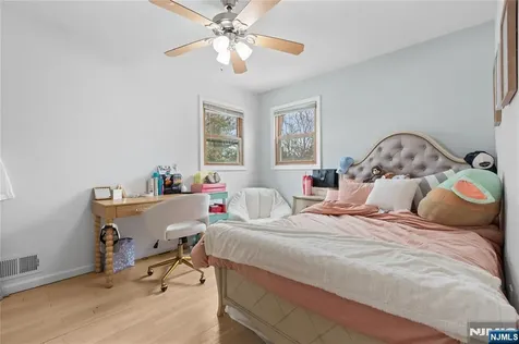 14 Andrew Court Bloomfield NJ 07003