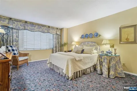 555 North Avenue Fort Lee NJ 07024