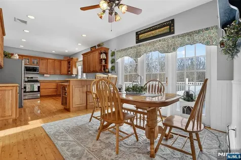 40 Cedar Street Bloomingdale NJ 07403