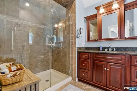 40 Cedar Street Bloomingdale NJ 07403