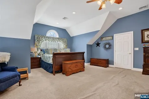 40 Cedar Street Bloomingdale NJ 07403