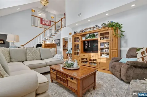 40 Cedar Street Bloomingdale NJ 07403