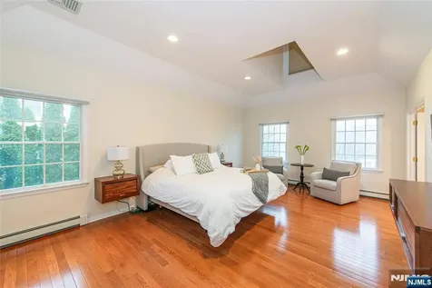 503 Stonewall Court Wyckoff NJ 07481