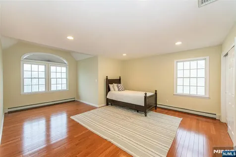 503 Stonewall Court Wyckoff NJ 07481