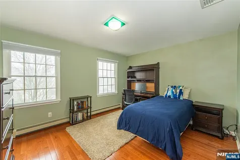 503 Stonewall Court Wyckoff NJ 07481