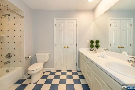 503 Stonewall Court Wyckoff NJ 07481