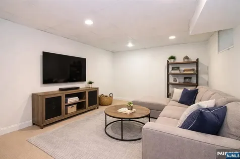 503 Stonewall Court Wyckoff NJ 07481