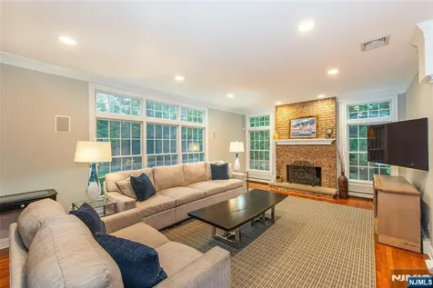 503 Stonewall Court Wyckoff NJ 07481