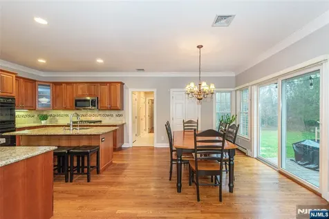 503 Stonewall Court Wyckoff NJ 07481