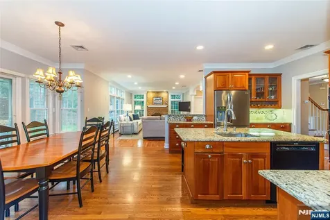 503 Stonewall Court Wyckoff NJ 07481