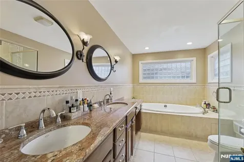 22 Maplewood Road Closter NJ 07624