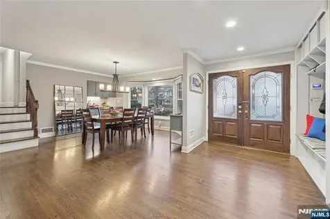22 Maplewood Road Closter NJ 07624