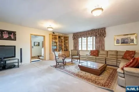 15 Old Oak Drive Mahwah NJ 07430