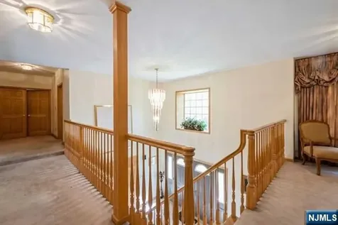 15 Old Oak Drive Mahwah NJ 07430
