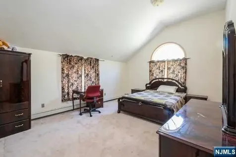 15 Old Oak Drive Mahwah NJ 07430