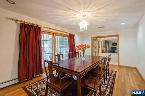 15 Old Oak Drive Mahwah NJ 07430