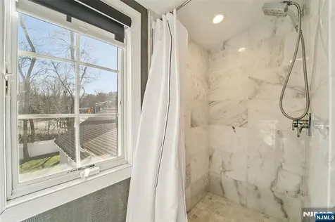 118 Lakewood Avenue Ho-ho-kus NJ 07423