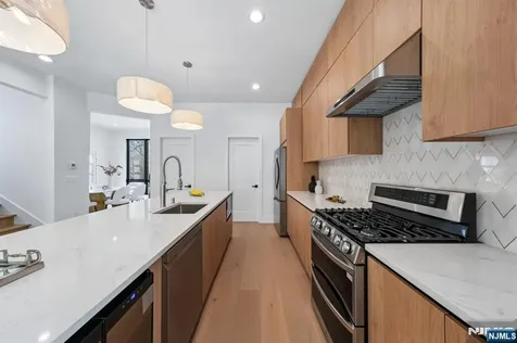 43 Grove Street Tenafly NJ 07670