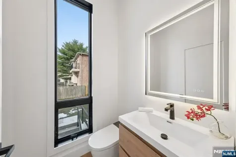 43 Grove Street Tenafly NJ 07670