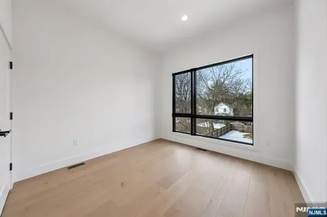 43 Grove Street Tenafly NJ 07670