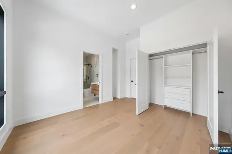 43 Grove Street Tenafly NJ 07670
