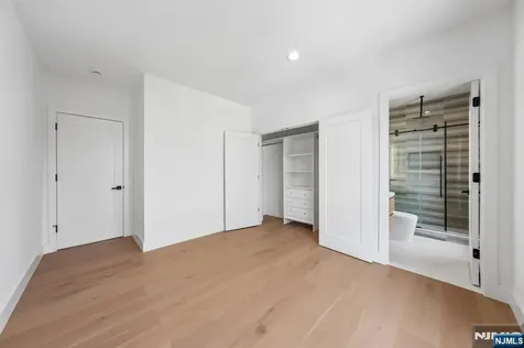 43 Grove Street Tenafly NJ 07670