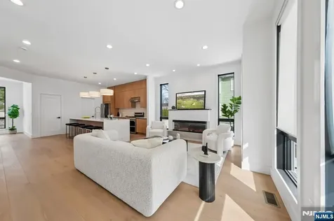 43 Grove Street Tenafly NJ 07670