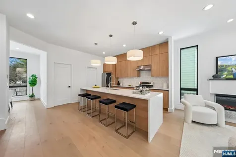 43 Grove Street Tenafly NJ 07670