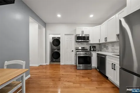 31 Park Avenue Dumont NJ 07628