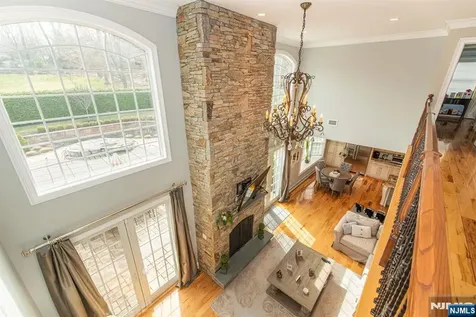 12 Maple Drive North Caldwell NJ 07006