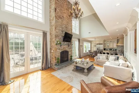 12 Maple Drive North Caldwell NJ 07006