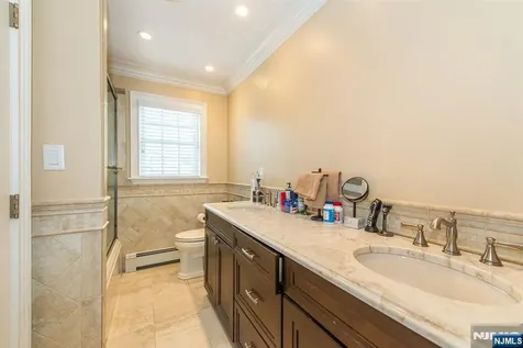 12 Maple Drive North Caldwell NJ 07006