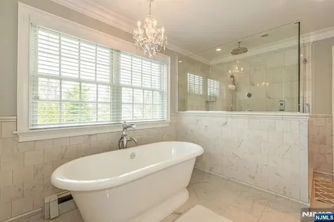 12 Maple Drive North Caldwell NJ 07006