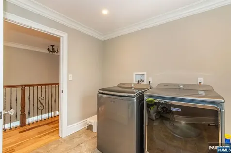 12 Maple Drive North Caldwell NJ 07006
