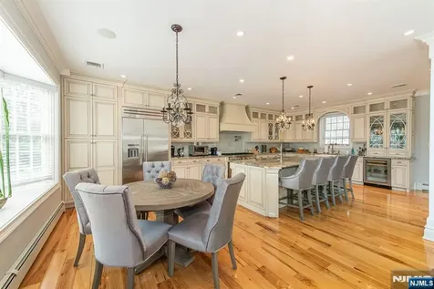 12 Maple Drive North Caldwell NJ 07006