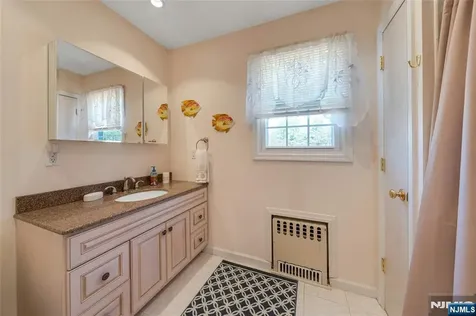 774 Austin Avenue Oradell NJ 07649