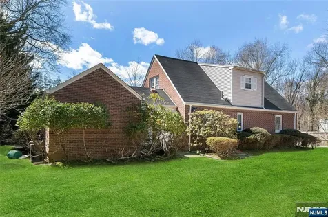 774 Austin Avenue Oradell NJ 07649