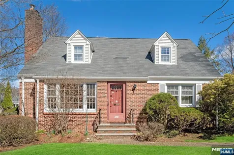 774 Austin Avenue Oradell NJ 07649