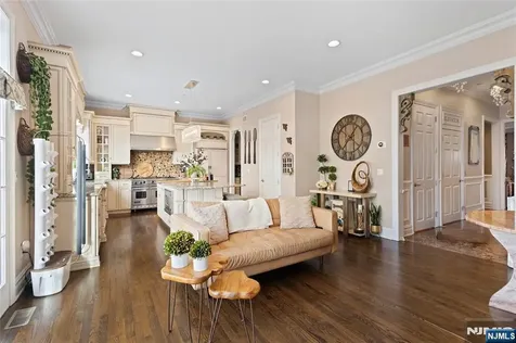 803 Heights Lane Tenafly NJ 07670