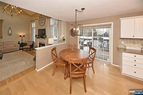 15 Drake Drive Hillsdale NJ 07642