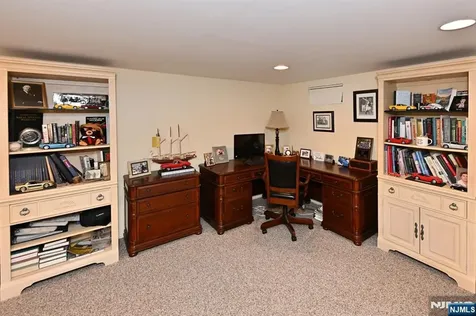 15 Drake Drive Hillsdale NJ 07642