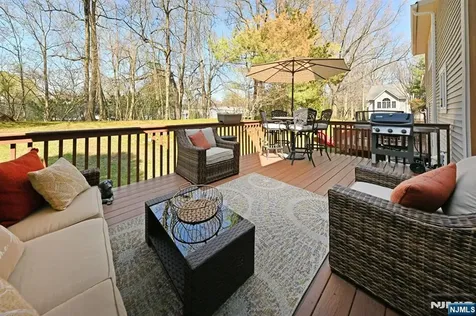 15 Drake Drive Hillsdale NJ 07642