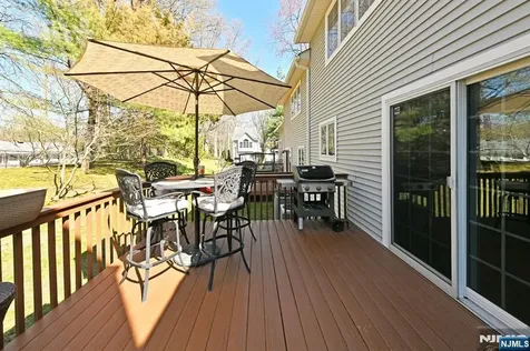 15 Drake Drive Hillsdale NJ 07642