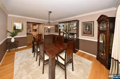 15 Drake Drive Hillsdale NJ 07642