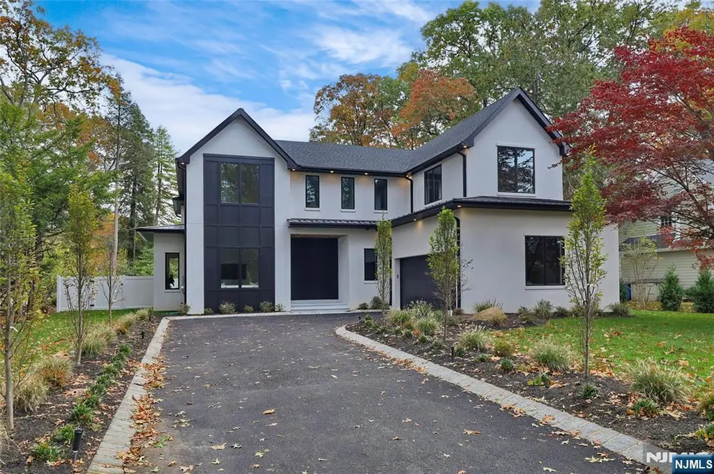 84 Depeyster Avenue Tenafly NJ 07670